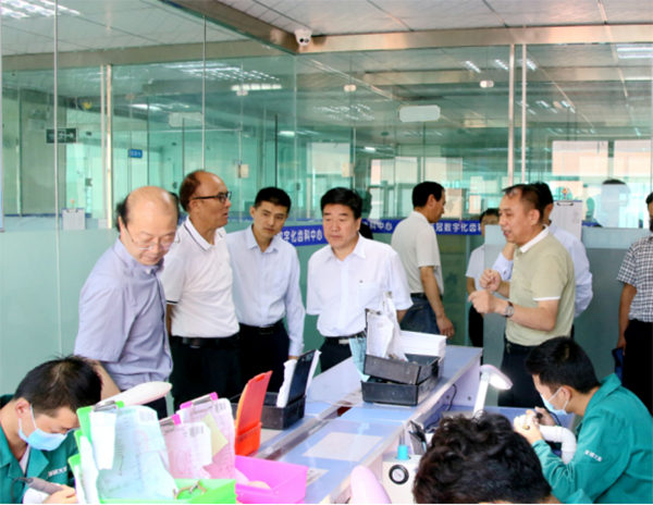 甘肃大专口腔义齿专业学校